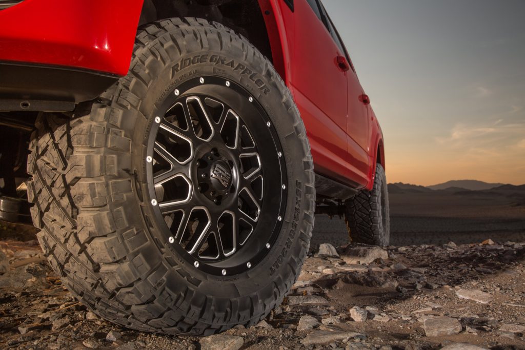 Nitto-Introduces-the-All-New-Ridge-Grappler-Light-Truck-Tire---Tire-Closeup